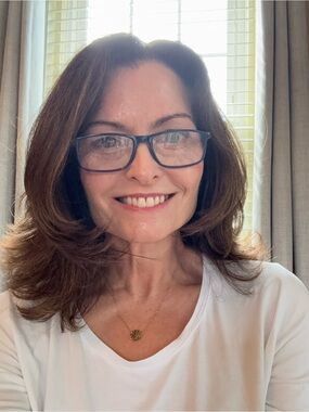 Meet your Posher, Dionne